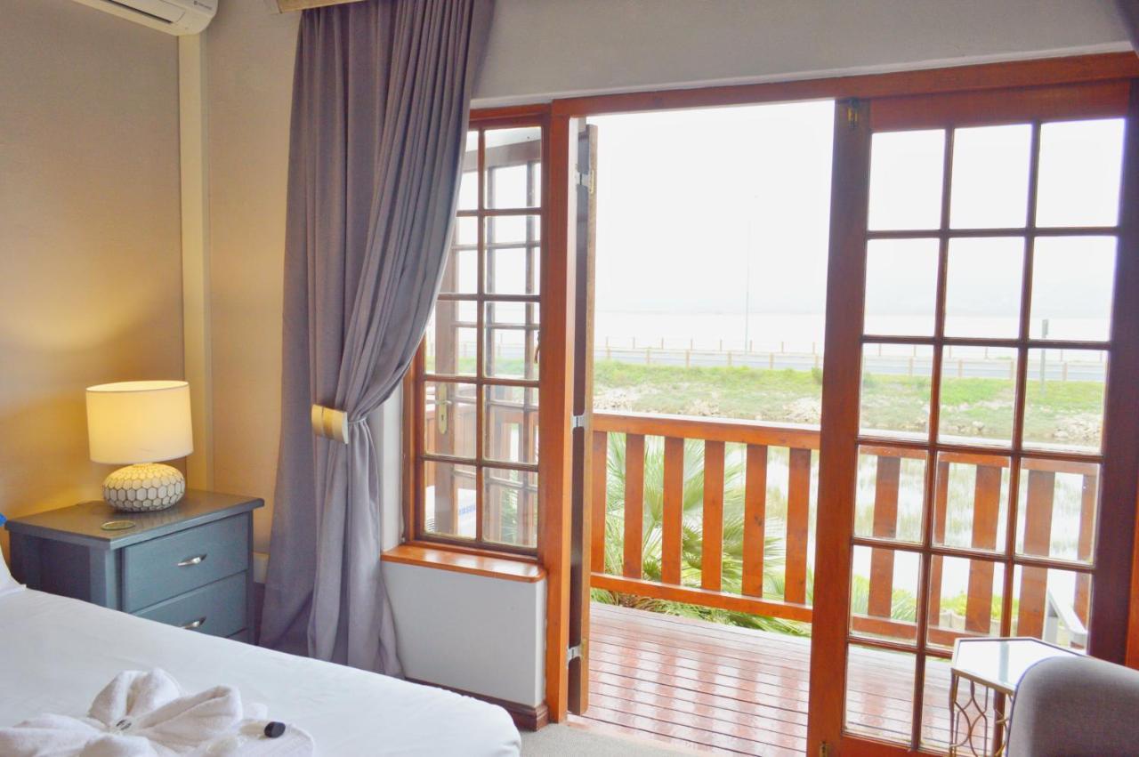On The Estuary Hotel Книсна Екстериор снимка
