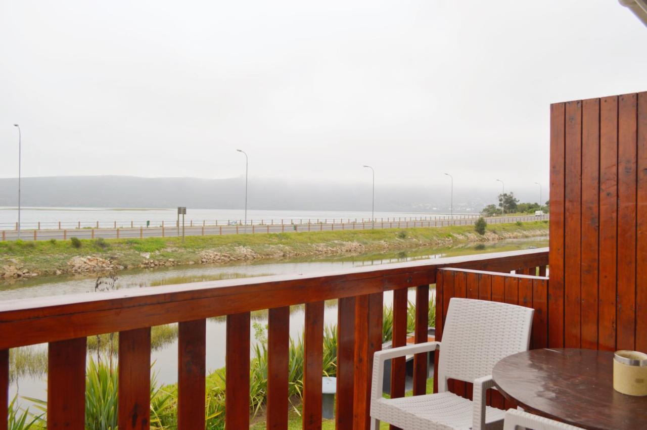 On The Estuary Hotel Книсна Екстериор снимка