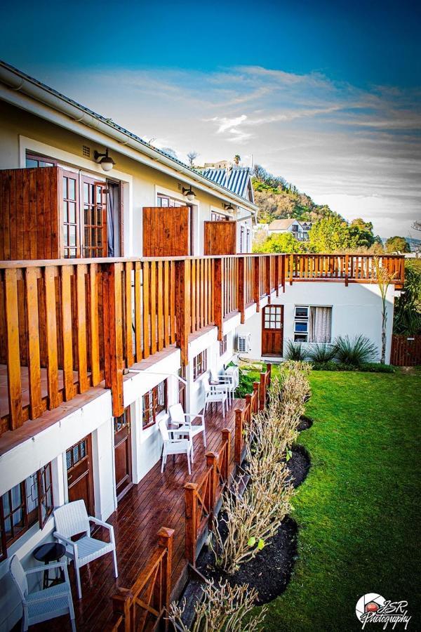 On The Estuary Hotel Книсна Екстериор снимка